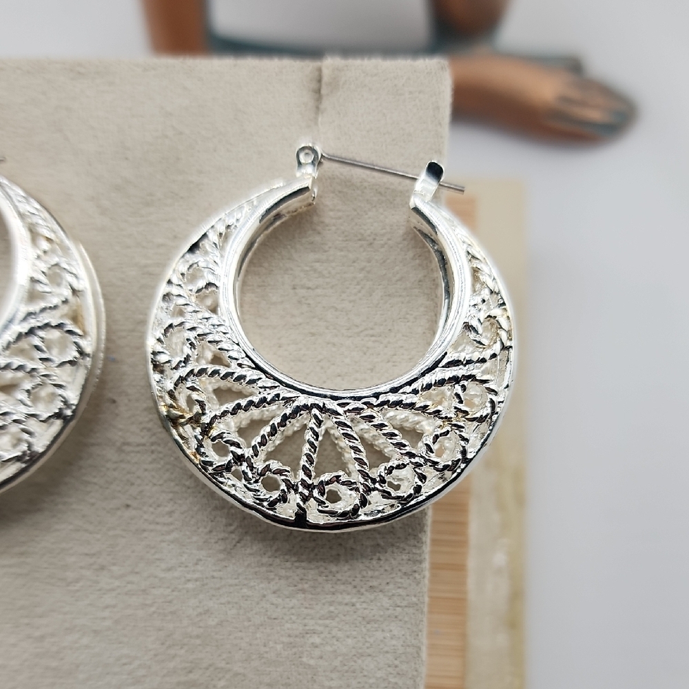 Elegant Silver Hoop Earrings - Picture 3 of 4